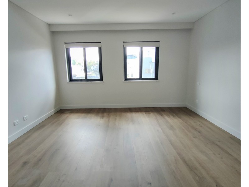 198 Bantry Bay Road, Frenchs Forest NSW 2086