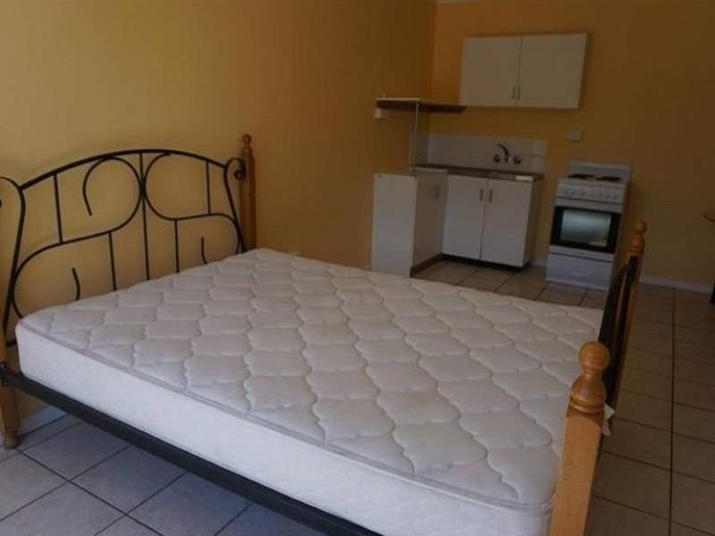 8 Herbert Street, Bowen QLD 4805