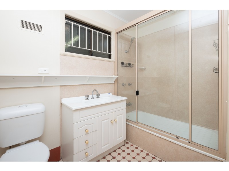 47 Haig Street, Brassall QLD 4305