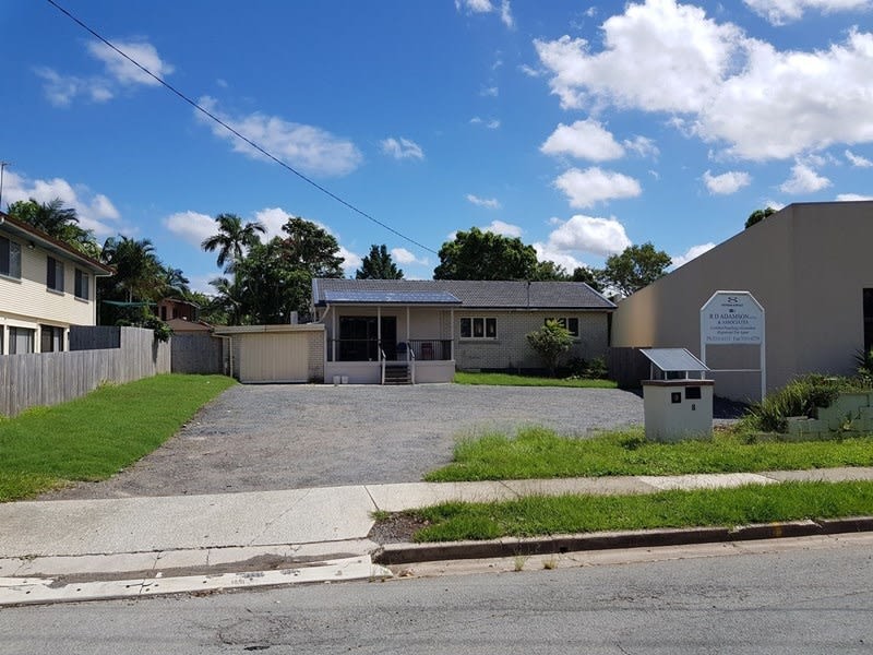 8 Nepean Avenue, Arana Hills QLD 4054