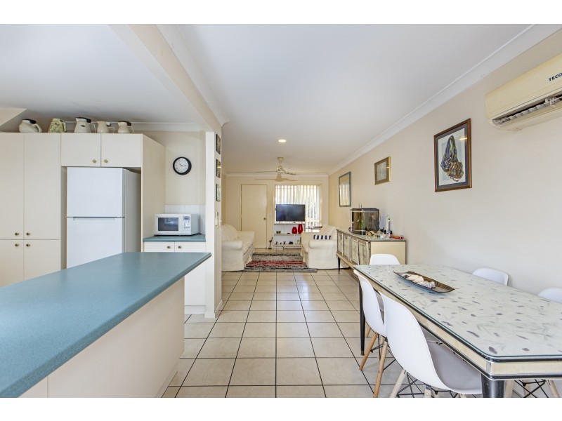 Blackstone QLD 4304