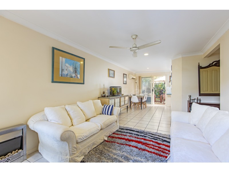 Blackstone QLD 4304