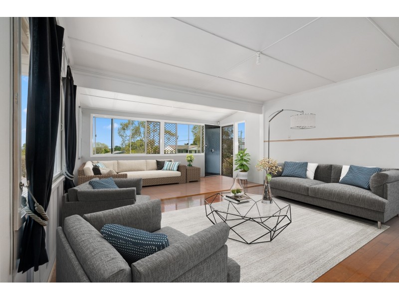 8 Kingaroy Street, Stafford Heights QLD 4053