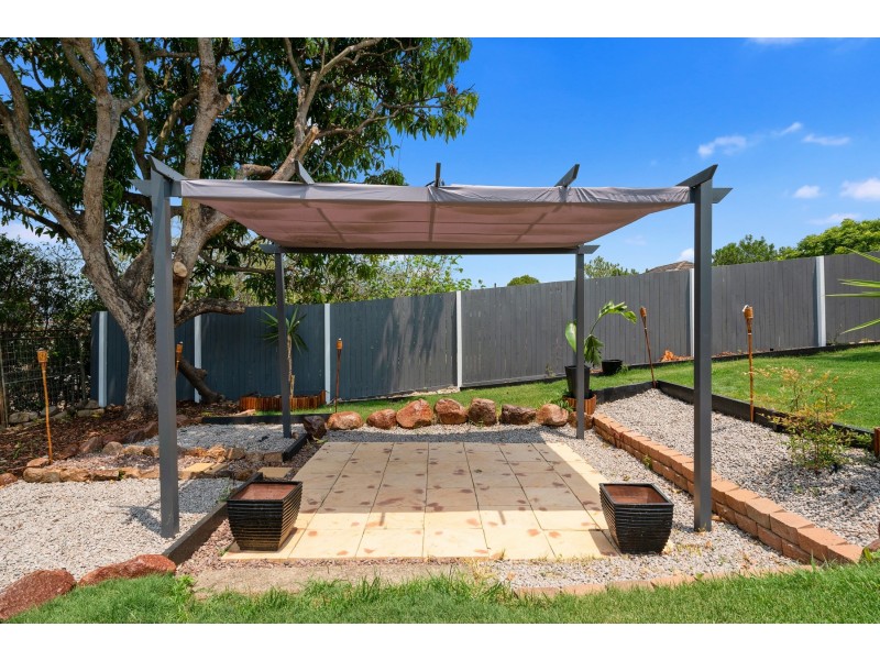 8 Kingaroy Street, Stafford Heights QLD 4053