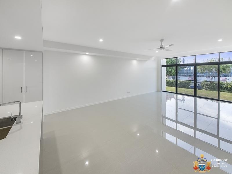 1/2 Heights Drive, Robina QLD 4226