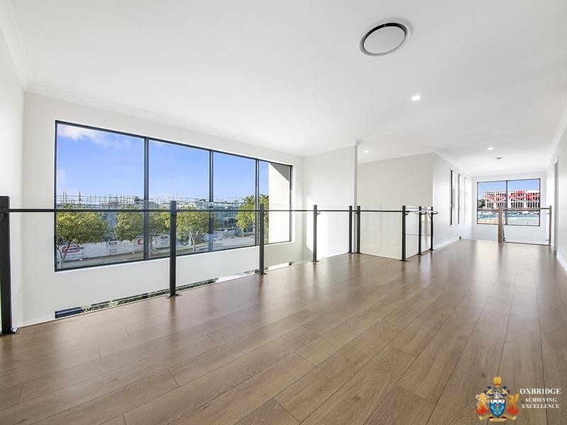 1/2 Heights Drive, Robina QLD 4226