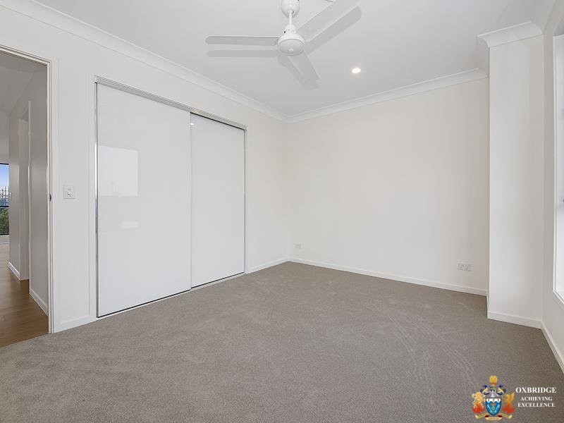 2/2 Heights Drive, Robina QLD 4226