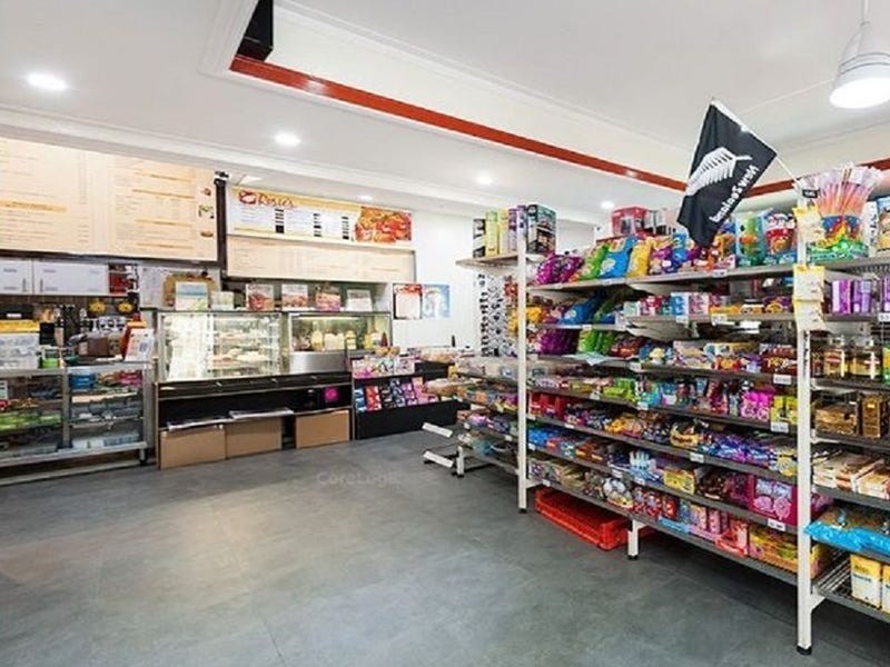 147 Blackstone Road, Silkstone QLD 4304