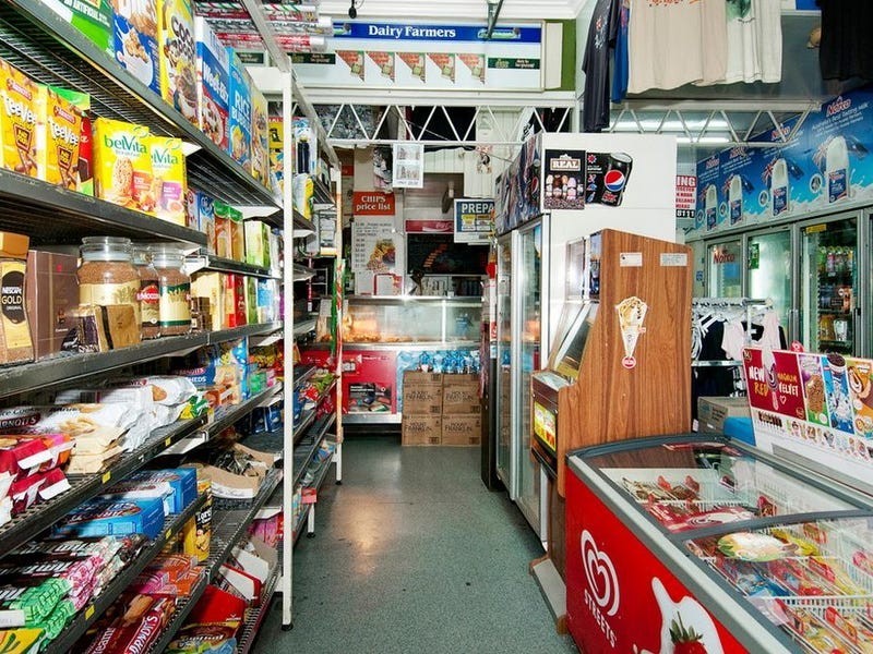 147 Blackstone Road, Silkstone QLD 4304