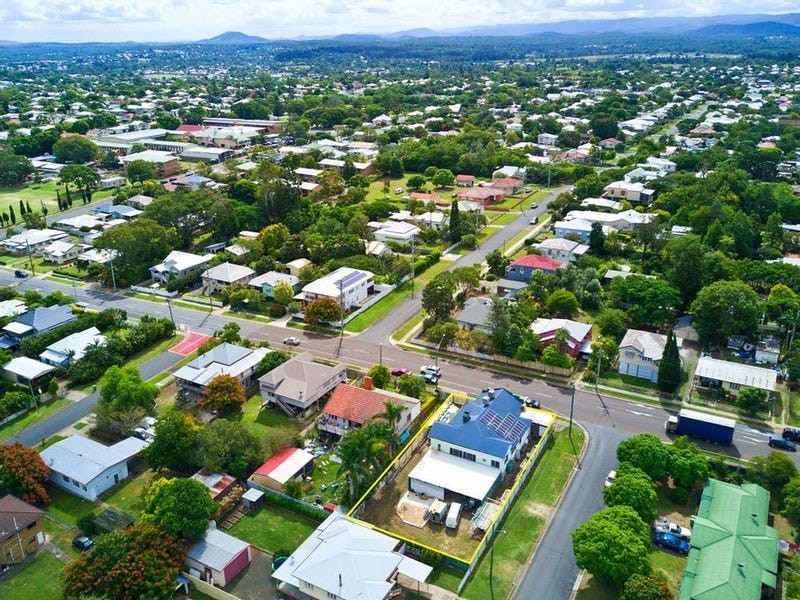 147 Blackstone Road, Silkstone QLD 4304