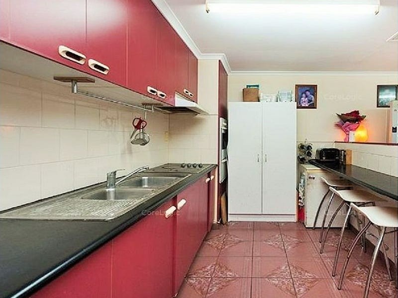 147 Blackstone Road, Silkstone QLD 4304