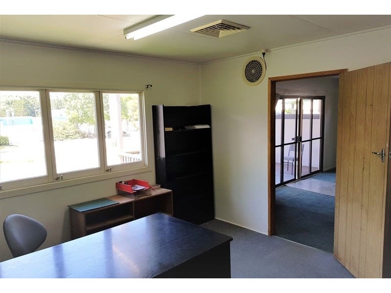 8 Nepean Avenue, Arana Hills QLD 4054