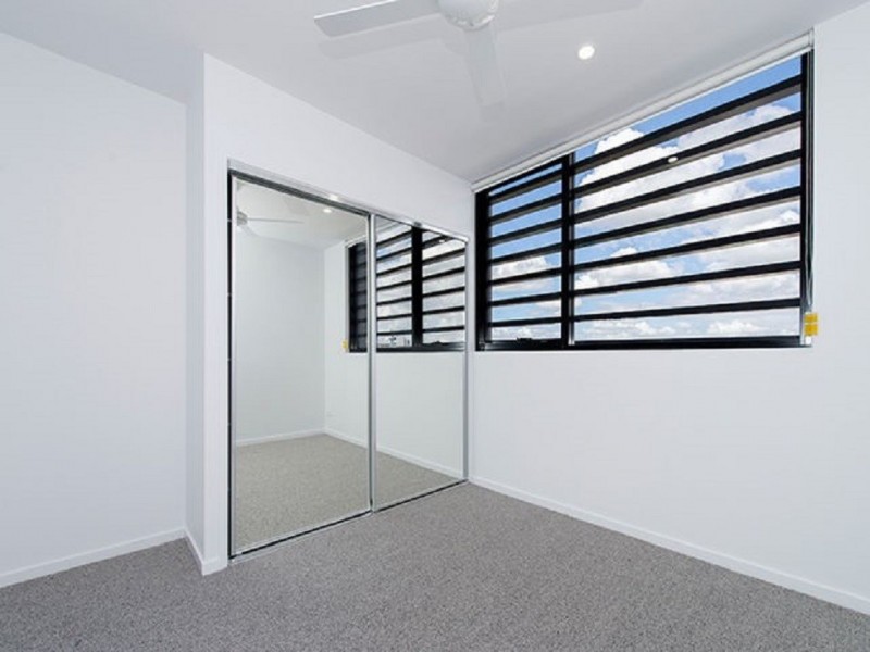 28 Wolseley Street, Woolloongabba QLD 4102