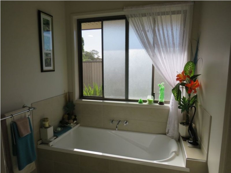 2 Steeley Street, Howard QLD 4659