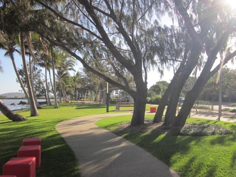 61 DALRYMPLE/BRISBANE STREET, Bowen QLD 4805