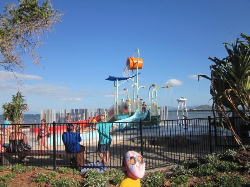 61 DALRYMPLE/BRISBANE STREET, Bowen QLD 4805