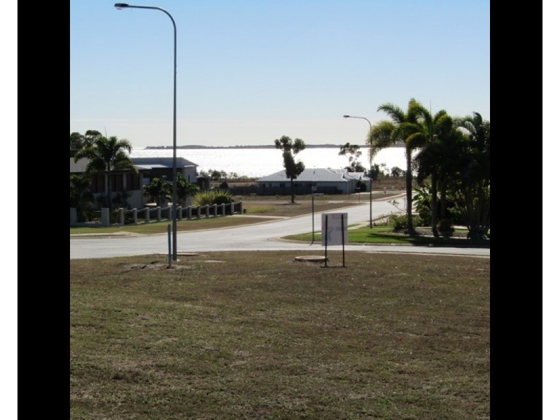 126-128 Ocean View Drive, Bowen QLD 4805
