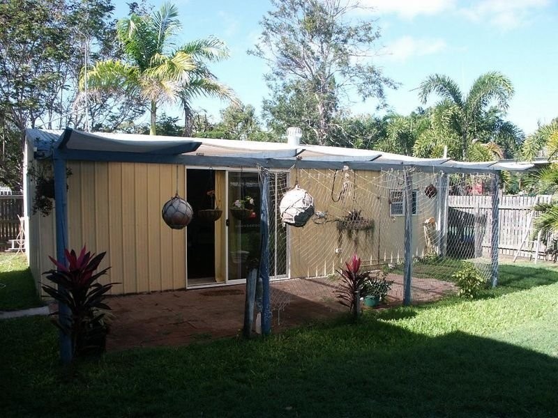 43 Whyte Avenue, Bowen QLD 4805