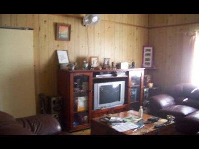 33 Dalrymple Street, Bowen QLD 4805