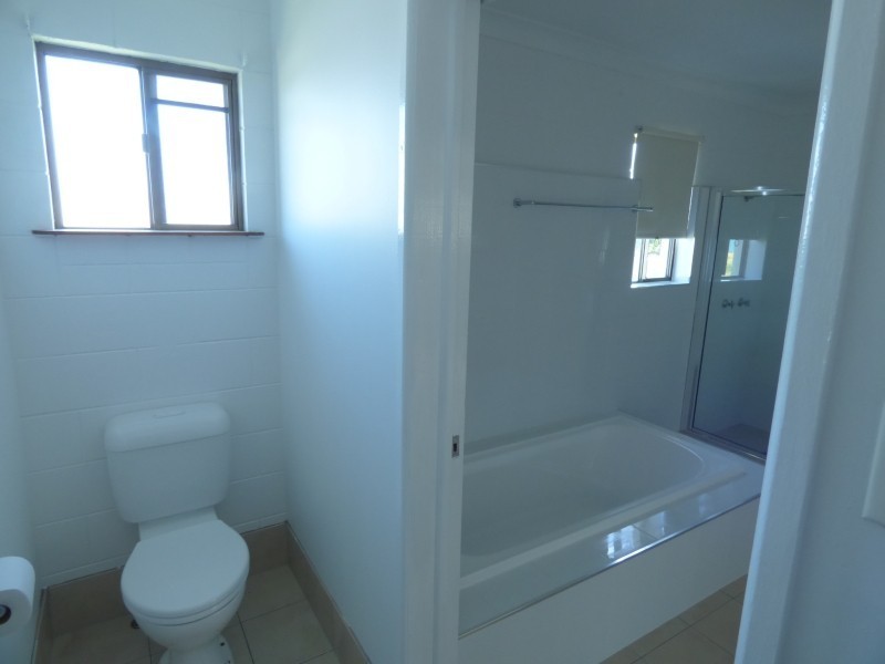 12 Wentworth Street, Bowen QLD 4805