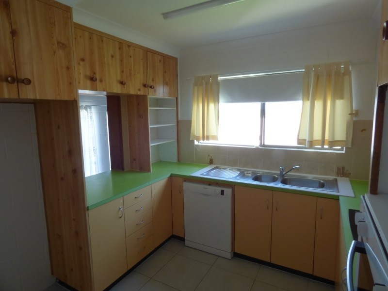 12 Wentworth Street, Bowen QLD 4805