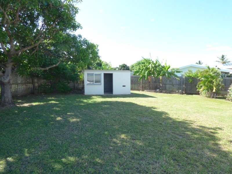 12 Wentworth Street, Bowen QLD 4805