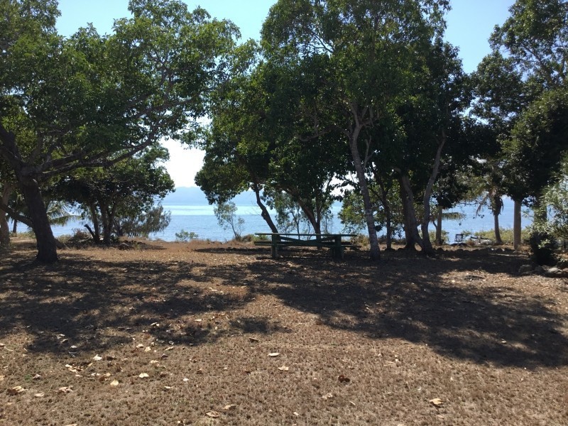 14 Baxter Avenue, Bowen QLD 4805