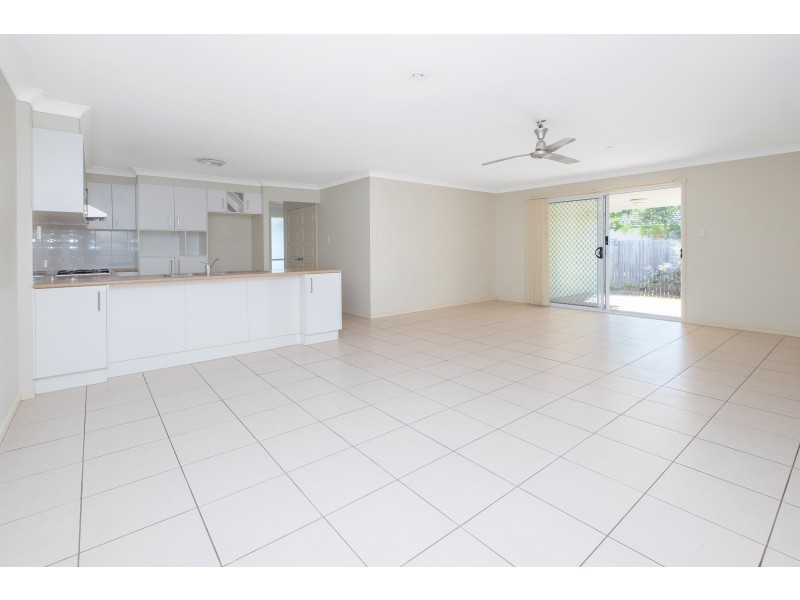 Blackstone QLD 4304
