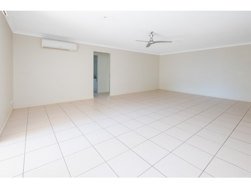 Blackstone QLD 4304
