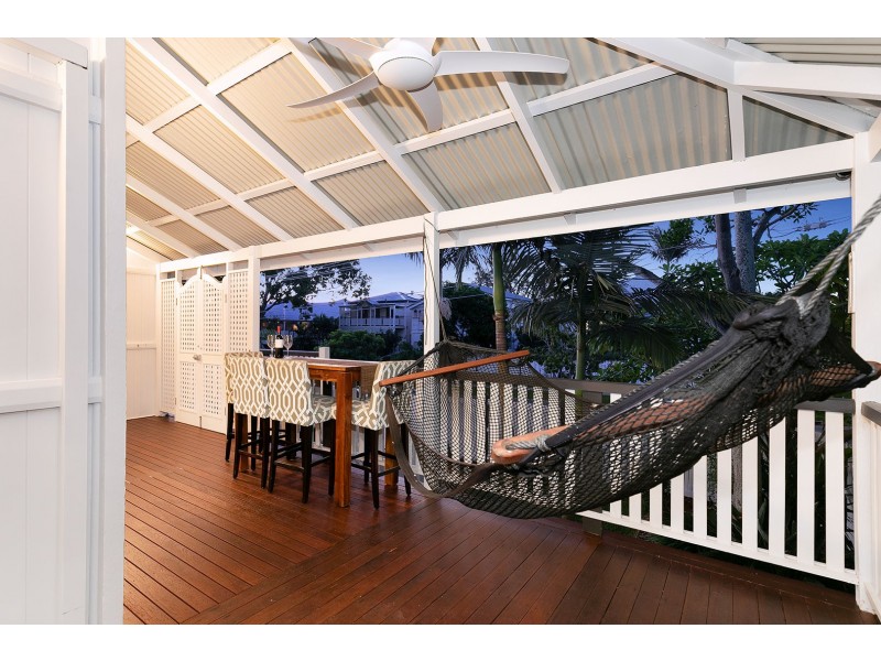 22 Orchard Street, Hawthorne QLD 4171