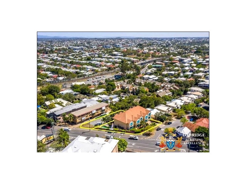 402 Sandgate Road, Albion QLD 4010