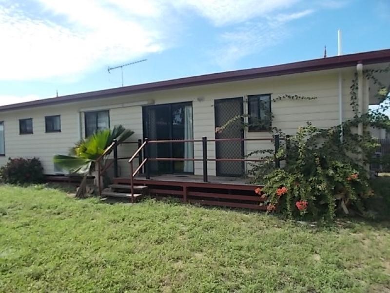 30 Emmerson Drive, Bowen QLD 4805