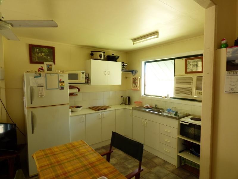 1387 Collinsville Road, Bowen QLD 4805