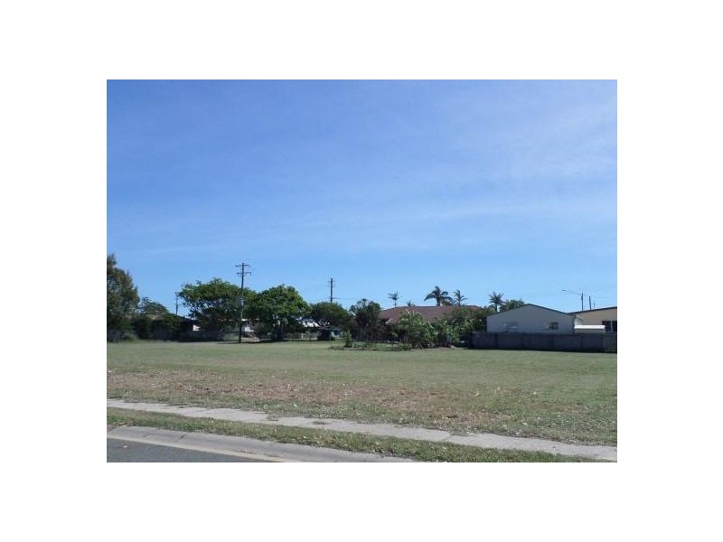 5 Hillview Place, Bowen QLD 4805