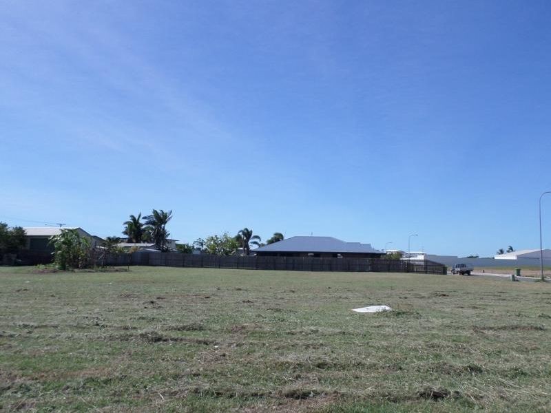 5 Hillview Place, Bowen QLD 4805