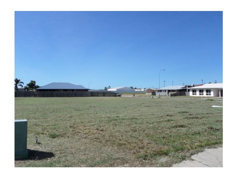 5 Hillview Place, Bowen QLD 4805