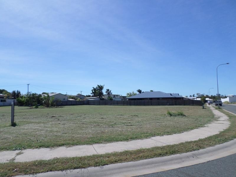 5 Hillview Place, Bowen QLD 4805
