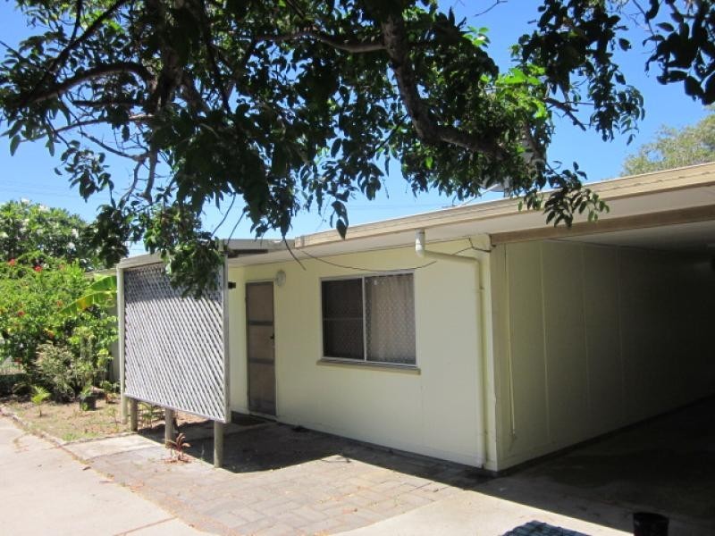 85 Powell Street, Bowen QLD 4805