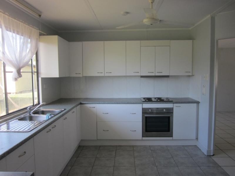 85 Powell Street, Bowen QLD 4805