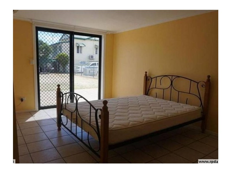 8 Herbert Street, Bowen QLD 4805