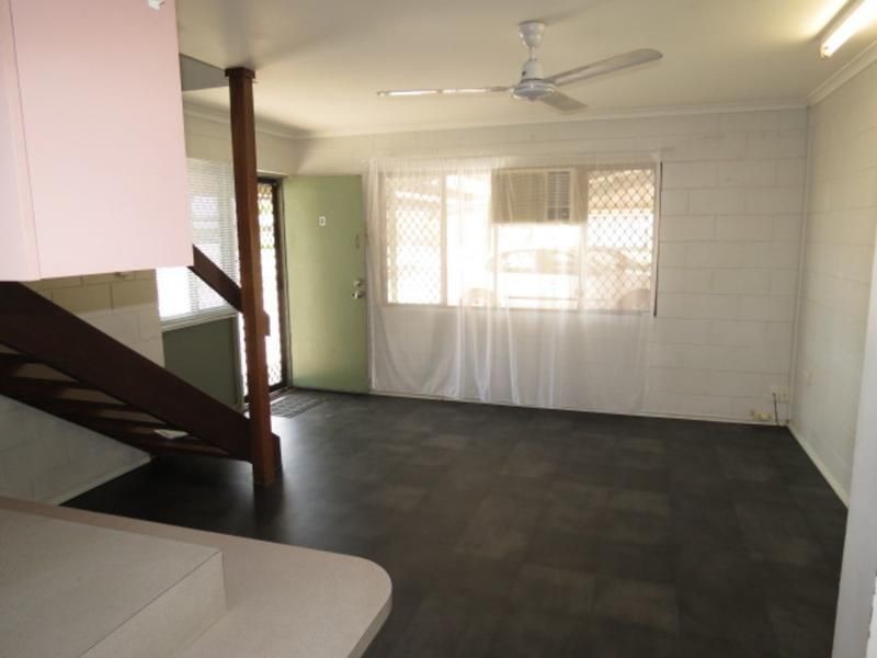 8/2A Powell St, Bowen QLD 4805