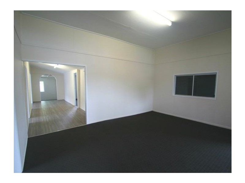 7 Flinders Street, Monto QLD 4630