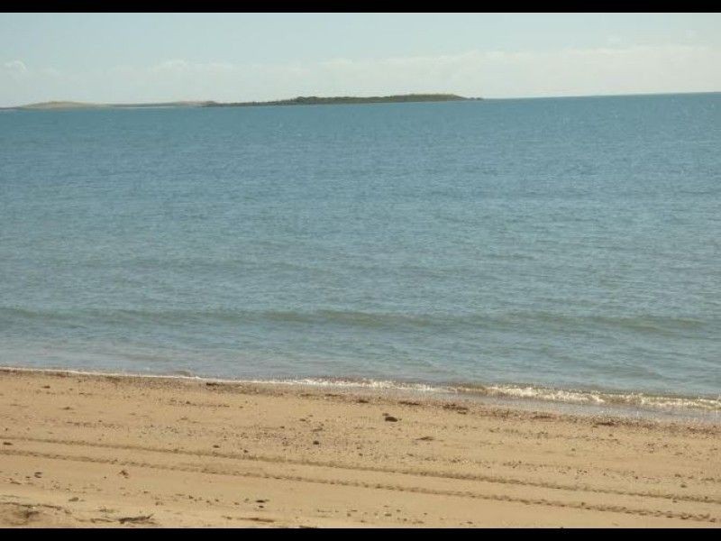 43 Whyte Avenue, Bowen QLD 4805