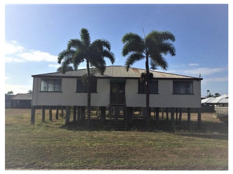 67 Powell Street, Bowen QLD 4805