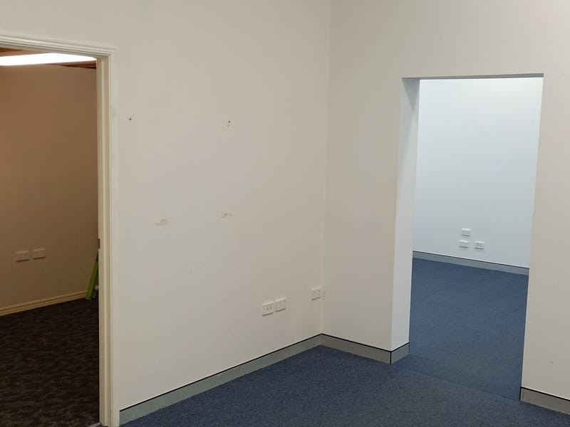 11 Pine Mountain Road, North Ipswich QLD 4305