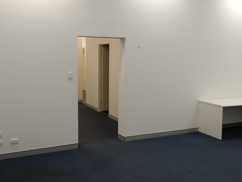 11 Pine Mountain Road, North Ipswich QLD 4305