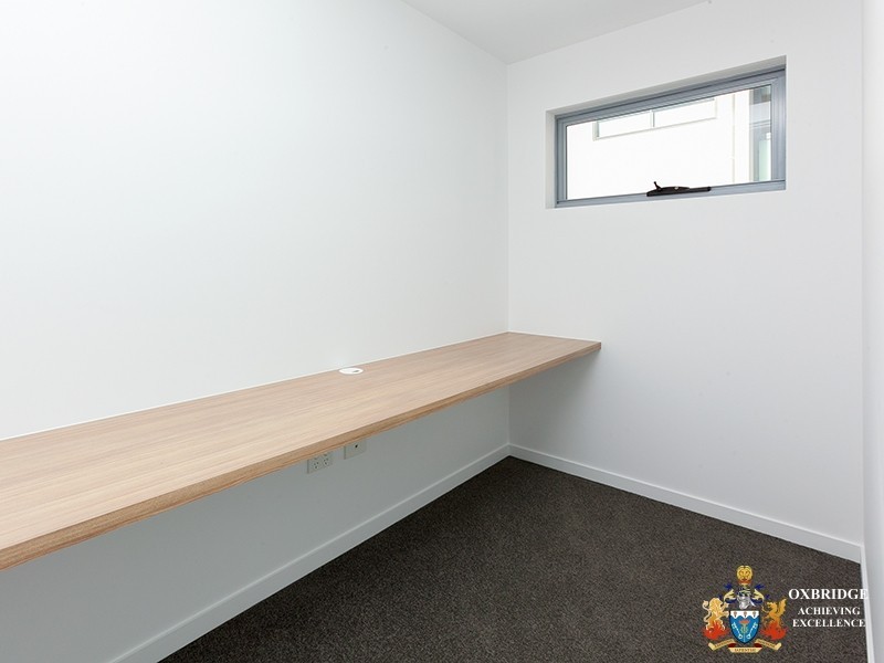 204/25 Walsh Street, Milton QLD 4064