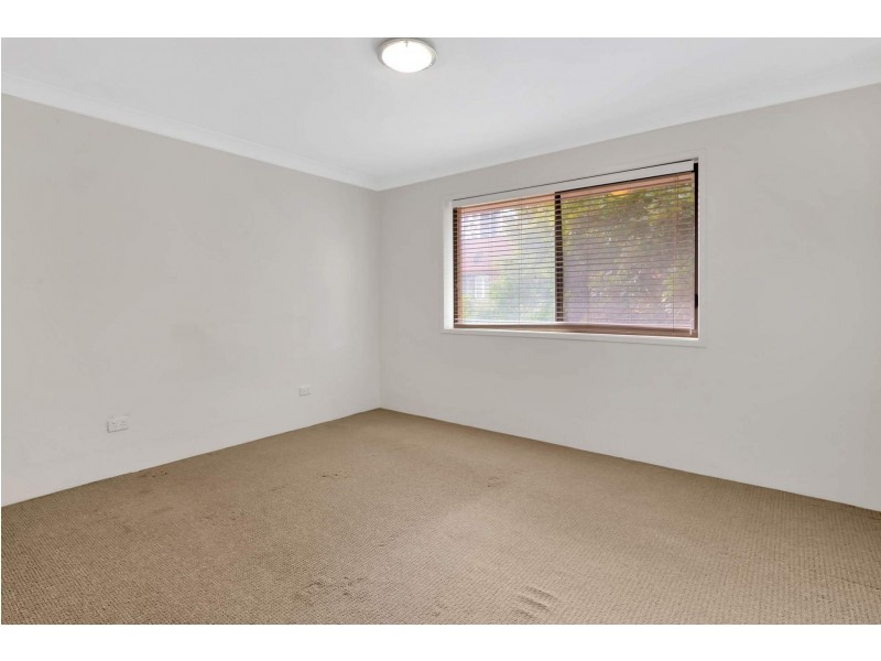 4/34 Imperial Parade, Labrador QLD 4215