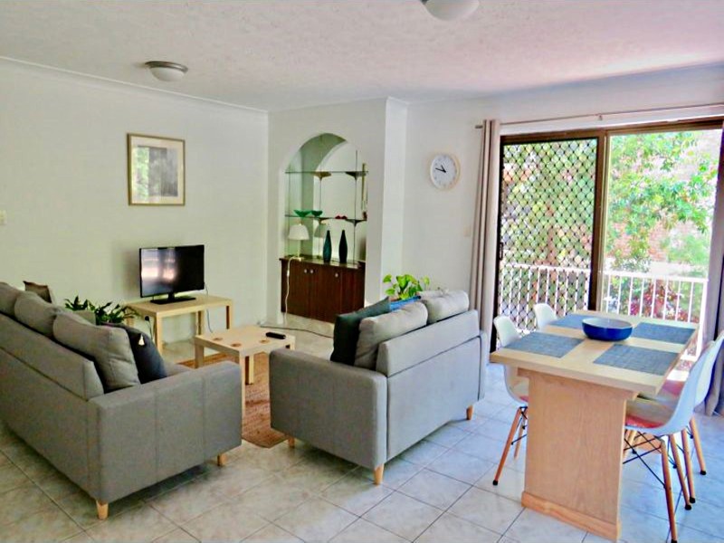 4/34 Imperial Parade, Labrador QLD 4215