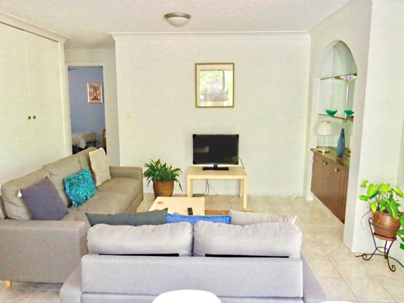 4/34 Imperial Parade, Labrador QLD 4215